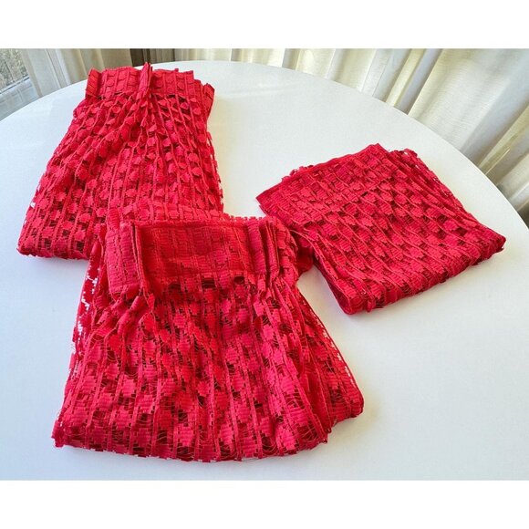 Vintage 70s net woven curtain, red mesh panel, price for each, 3 sizes available - Picture 9 of 9